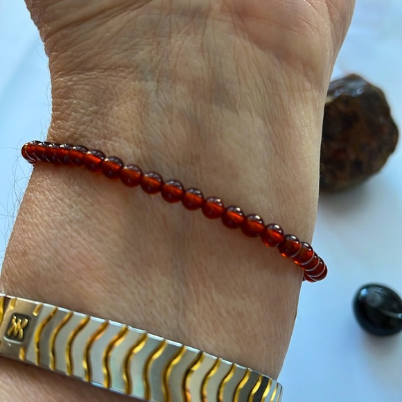 Garnet Bracelet Gift Set - Picture 6 of 12